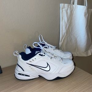 Brand new nike monarch air